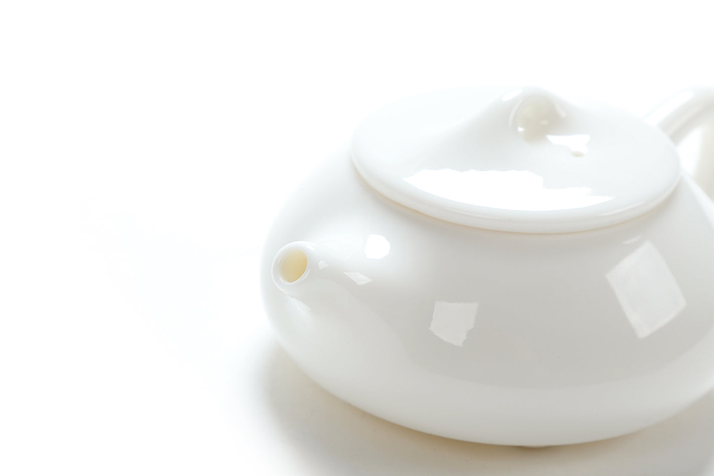De Hua Jade Porcelain "Yu Ci" White Shi Piao Teapot * 180ml