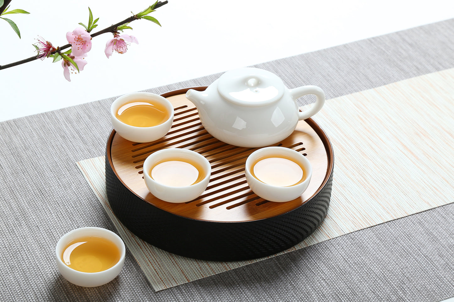 De Hua Jade Porcelain "Yu Ci" White Shi Piao Teapot * 180ml